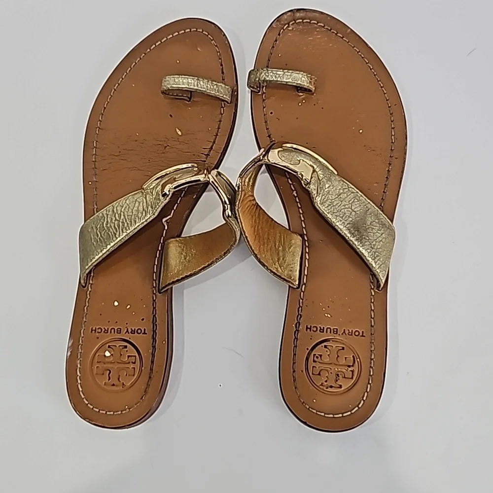 Tory Burch Gold Metallic leather sandals Size 8.5 Toe ring